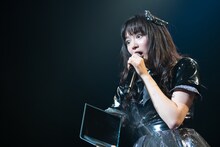 「えーっと」しか言ってないのに「エビ中出席番号の歌 その2」が流れ出し驚く中山莉子。