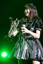 「Family Complex」の中山莉子。