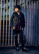 有栖川帝統役の野津山幸宏の撮り下ろしカット。