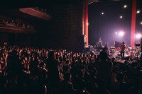 中村佳穂「うたのげんざいち 2019」東京・草月ホール公演の様子。（撮影：川島悠輝）