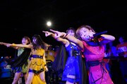 「アップアップガールズ（仮） 5 to the 5th Power 底なしの一体感」の様子。（写真提供：YU-Mエンターテインメント）
