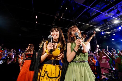 「アップアップガールズ（仮） 5 to the 5th Power 底なしの一体感」の様子。（写真提供：YU-Mエンターテインメント）