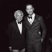 左からラルフ・ローレン氏、EXILE AKIRA。