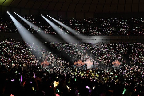 浦島坂田船「Happy Halloweeeen 浦島坂田幽霊船～ようこそ令和元年 やっぱり霊はあかんねん 憑依GO！～」神奈川・横浜アリーナ公演の様子。（撮影：小松陽祐［ODD JOB］、堀卓朗［ELENORE］）