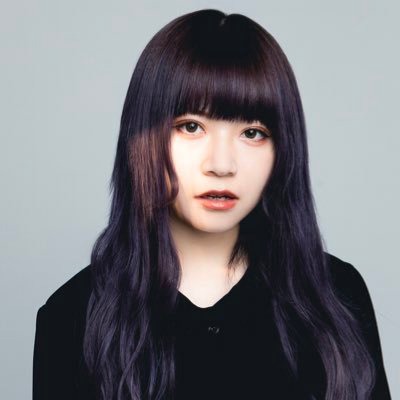 YUiNA EMPiRE