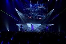 しゅーず「Shoose 10th Anniversary Live -DEEPEST-」の様子。（撮影：小松陽祐［ODD JOB］）