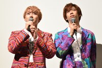 恐る恐るサプライズ登場したユーキとリョウガ。