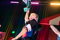 パンストを被ったナルハワールド。（撮影：外林健太）