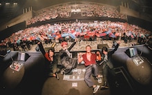 昨日11月4日に千葉・幕張イベントホールで開催されたワンマンライブ「感覚ピエロ 5-6th anniversary『LIVE - RATION 2019 FINAL』～幕張ヴァージンはあなたのもの～」の様子。（撮影：ヤマダマサヒロ）