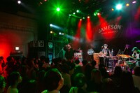 「JAMESON HALLOWEEN LIVE」DATSのステージの様子。