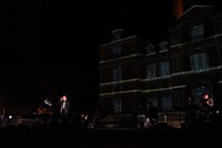 松任谷由実のパフォーマンスの様子。