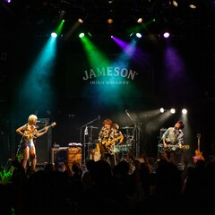 グドモ×DATS×FINLANDSが競演、JAMESONとのコラボで盛り上げたハロウィン前夜