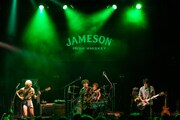 「JAMESON HALLOWEEN LIVE」グッドモーニングアメリカのステージの様子。