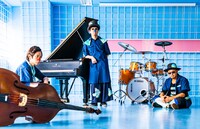 H ZETTRIO
