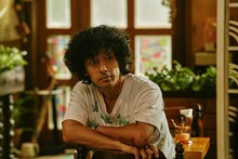 滝藤賢一演じる弟・二路。 (c)「コタキ兄弟と四苦八苦」製作委員会