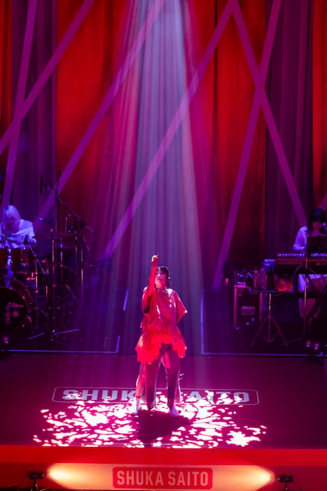 斉藤朱夏（撮影：Viola Kam［V'z Twinkle］）