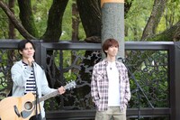 フォークデュオ「すだち」のカイとリョウガ。