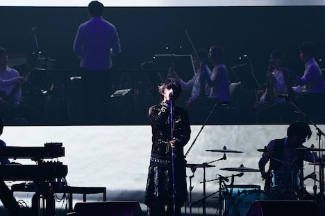 そらる（撮影：小松陽祐［ODDJOB］、加藤千絵［CAPS］、堀卓朗［ELENORE］）