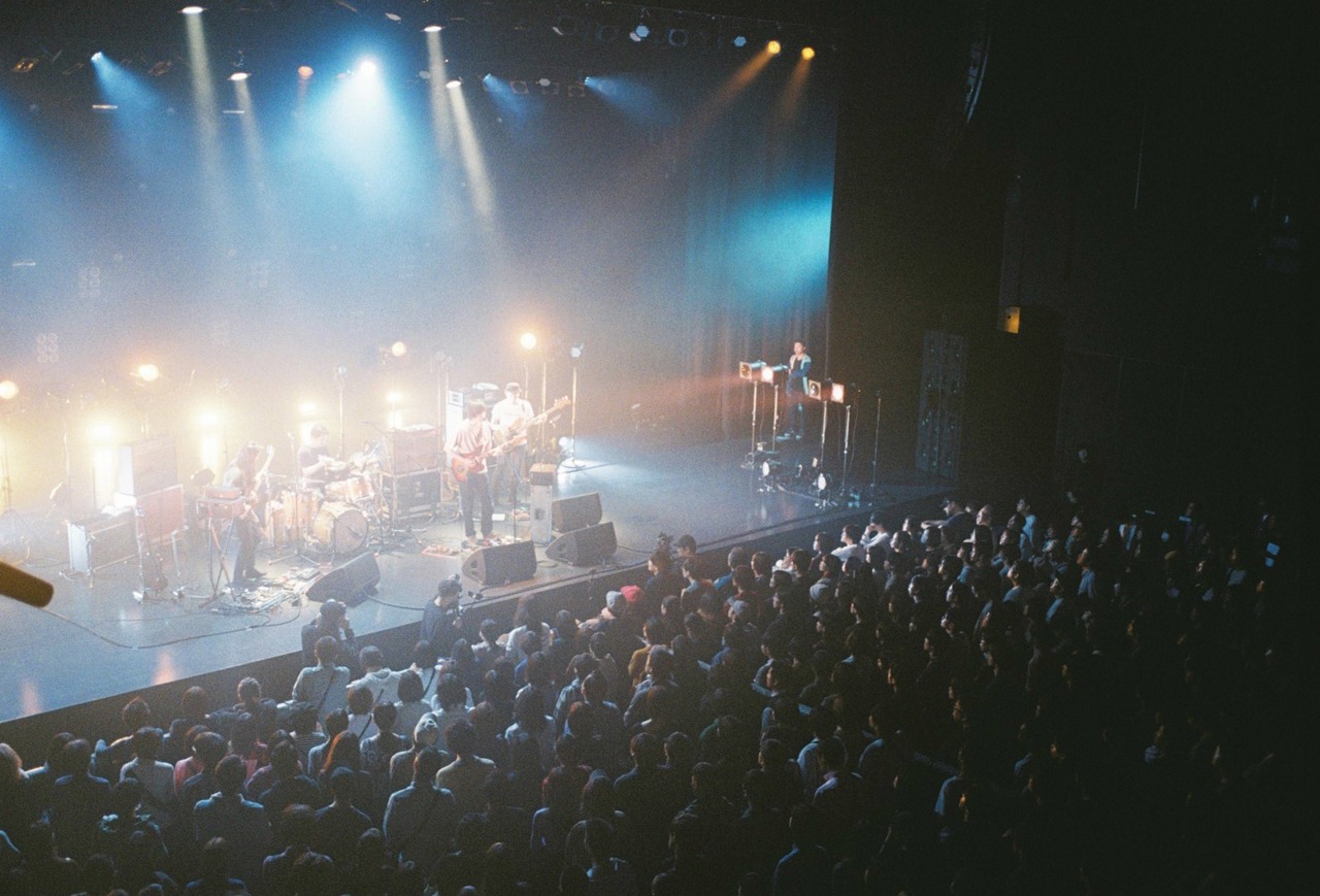 「OGRE YOU ASSHOLE『新しい人』release tour」東京・EX THEATER ROPPONGI公演の様子。（撮影：山谷佑介）