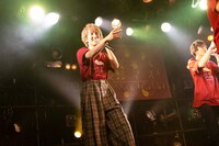 末吉9太郎（撮影：牛島康介、メイ）