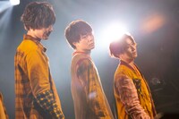 左から春斗、優、綾介。（撮影：牛島康介、メイ）