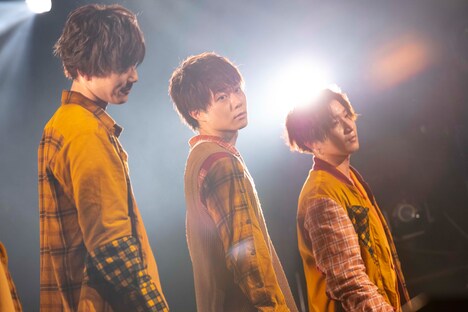 左から春斗、優、綾介。(撮影:牛島康介、メイ)