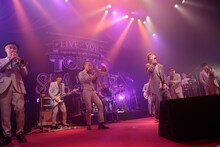 GENと東京スカパラダイスオーケストラのセッションの様子。（撮影：柴田恵理）