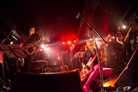 海の底バンド（撮影：三浦麻旅子）