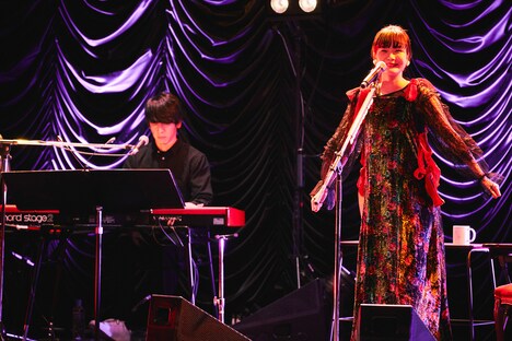 左から伊澤一葉、吉澤嘉代子。（Photo by Tetsuya Yamakawa）