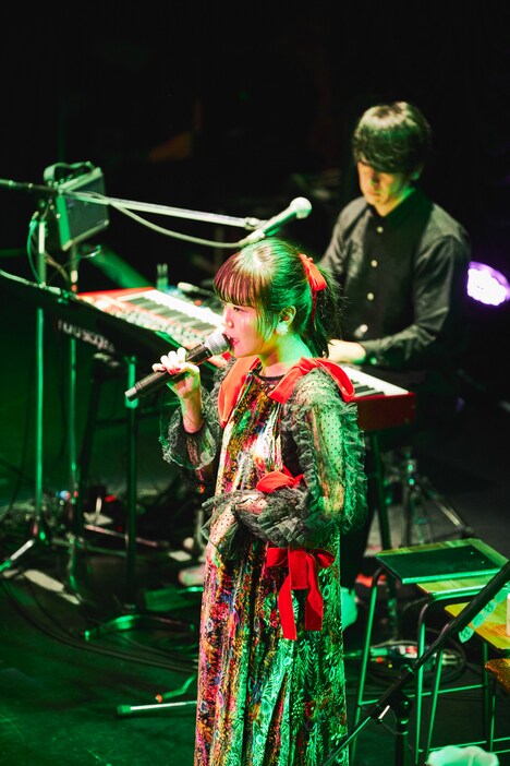 吉澤嘉代子「お茶会ツアー 2019」東京公演の様子。（Photo by Tetsuya Yamakawa）