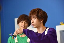 手前からリョウガ、タクヤ。