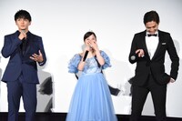 左から眞栄田郷敦、橋本環奈、片寄涼太。