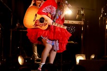 コレサワ（撮影：小坂茂雄）