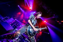 鈴木重伸（G / THE ORAL CIGARETTES）（Photo by Viola Kam［V’z Twinkle］）