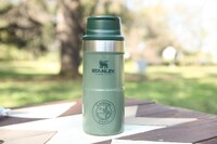 「Caravan×STANLEY クラシック真空 ワンハンドマグII」