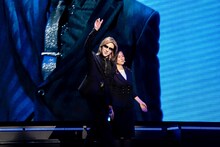 「Brandcast 2019 Japan」YOSHIKI登場時の様子。