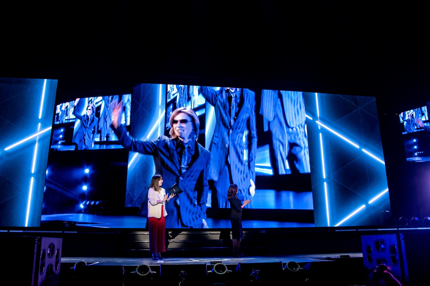 「Brandcast 2019 Japan」YOSHIKI登場時の様子。