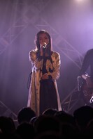 milet（写真提供：ソニー・ミュージックレーベルズ）