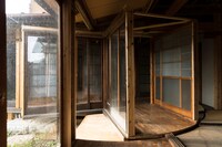 持田敦子 参考作品「T家の転回」（撮影：谷浦龍一）