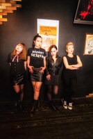 イライザ・ロイヤル＆ザ・総括リンチ（撮影：Yukiko Ono）