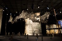 三瀬夏之介 参考作品「詩情野守ー語りかたられる空間」展示風景（撮影：西野正将）