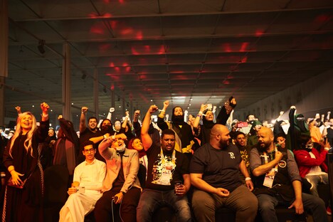 Linked Horizonのライブに盛り上がる現地ファン。（Photo by Tsukasa Miyoshi / Showcase）