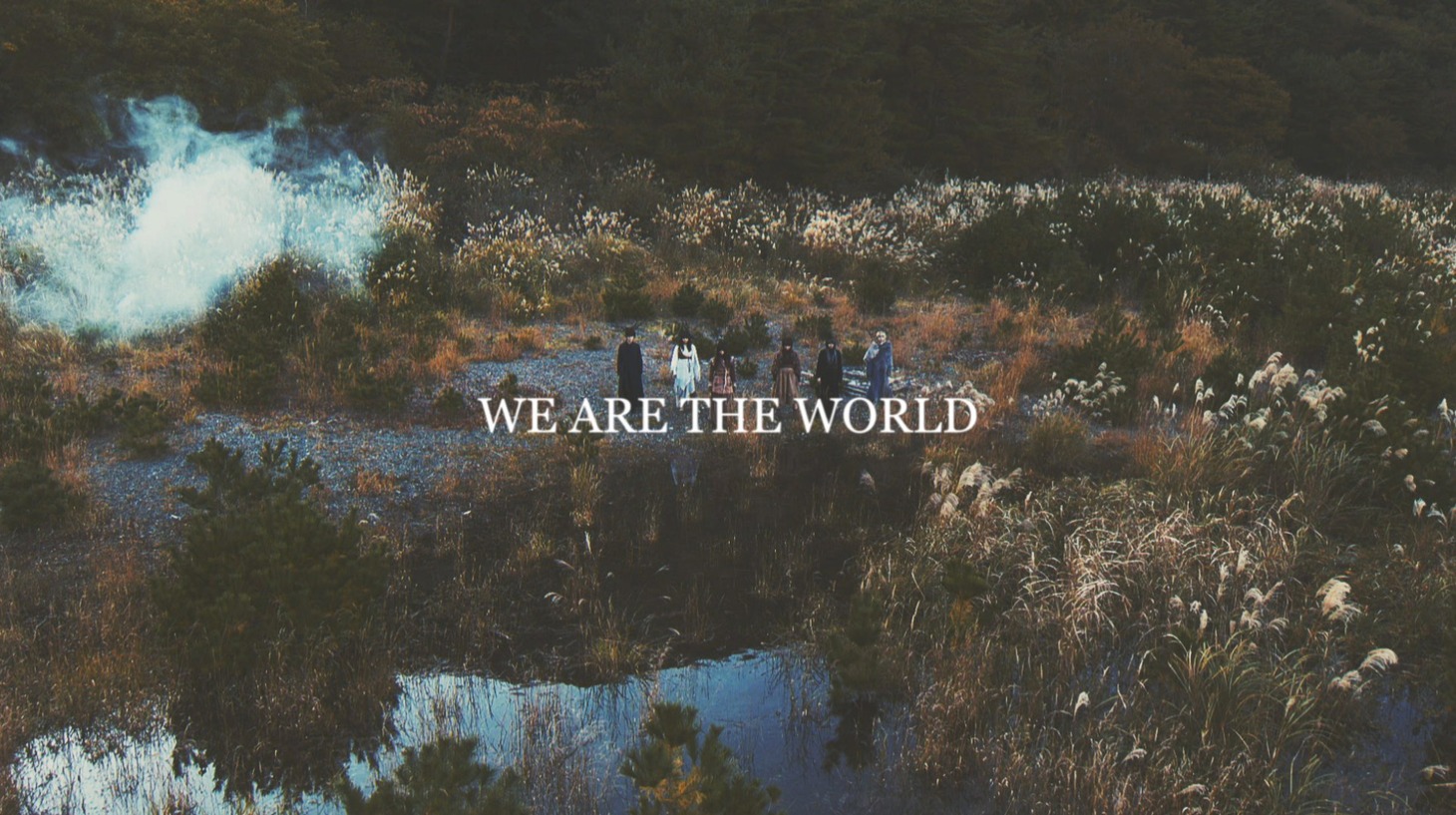 EMPiRE「WE ARE THE WORLD」MVのワンシーン。