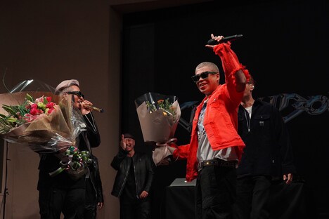 左からCrazyBoy、LIKIYA。（写真提供：LDH JAPAN）