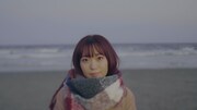 斉藤朱夏が海で歌う「36℃」MV公開、シングル発売日に特番生配信