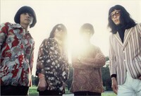 ワウ・ワウ・ヒッピーズ。左より木暮晋也（G）、宗像淳一（Vo）、白根賢一（Dr）、高桑圭（B）。（写真提供：木暮晋也）