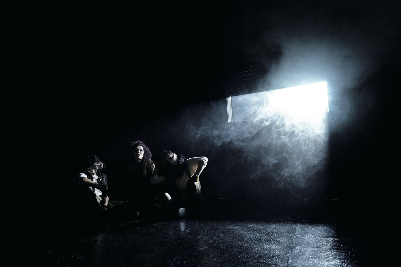 cali≠gari×deadmanツーマンライブ開催、共作音源発売