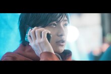 ミオヤマザキ「メンヘラ -2019ver-」MVのワンシーン。