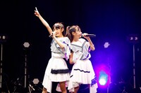 左から青山菜花、白浜あや。（撮影：笹森健一）