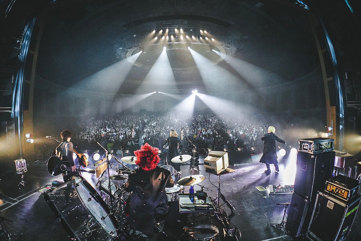 SEKAI NO OWARI「The Colors」アジア公演の様子。